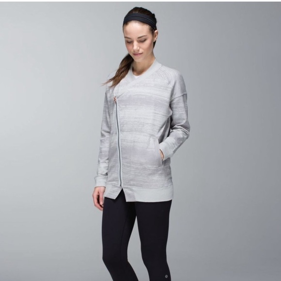 lululemon athletica Jackets & Blazers - Lululemon Mula Bundle Wrap Jacket in Silver Spoon (Gray)